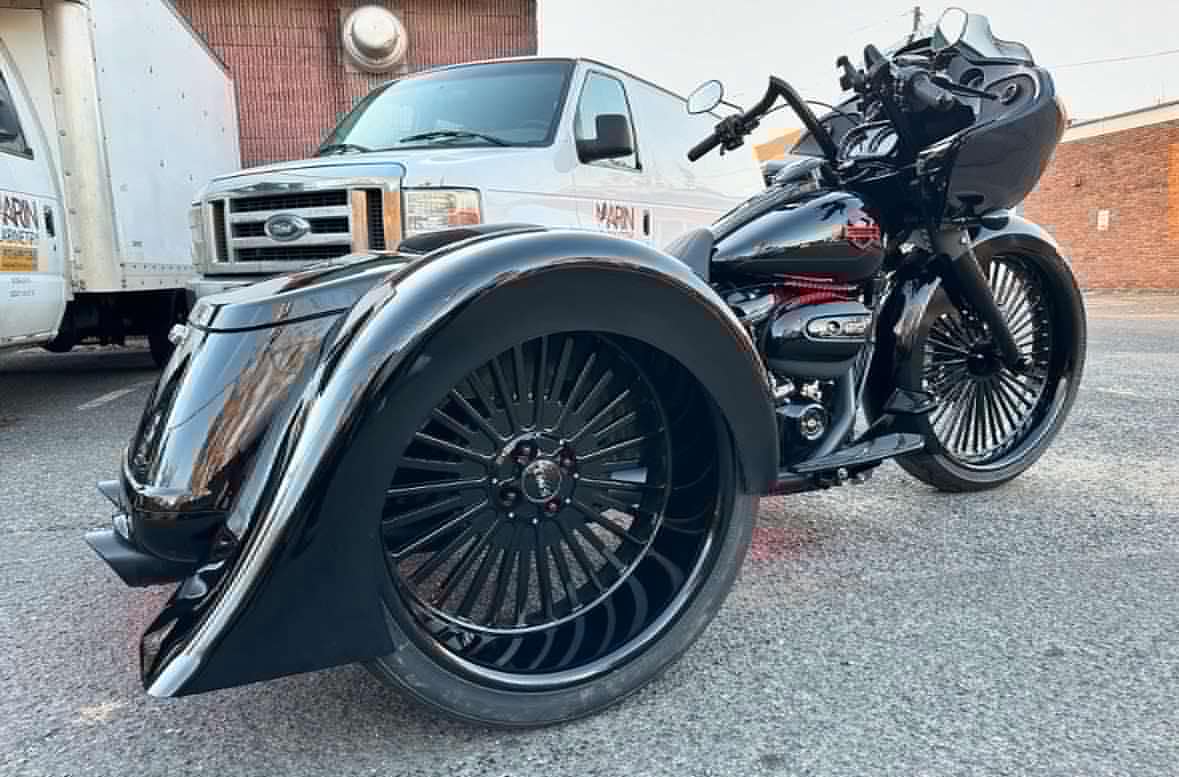 Freewheeler & Road Glide 3 — 22″ Fenders Up To 2024